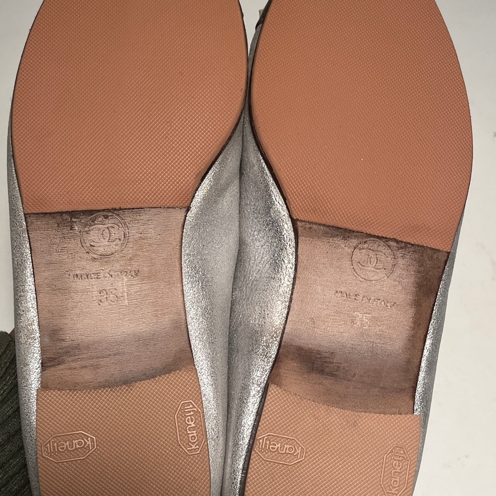 CHANEL Metallic Silver Loafers - Picture 9 of 14